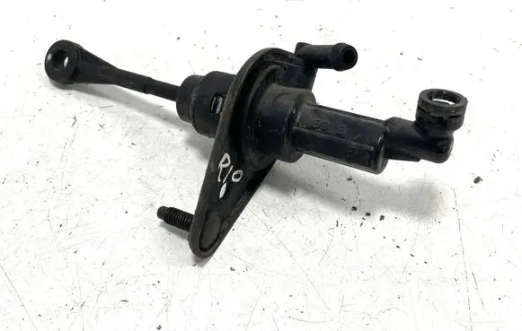 KIA Rio Clutch slave cylinder IH40119C