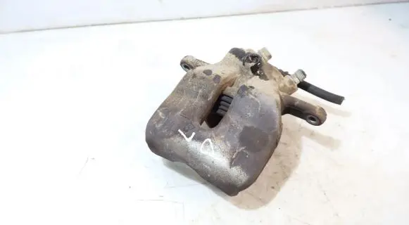 Suzuki SX4 Front brake caliper
