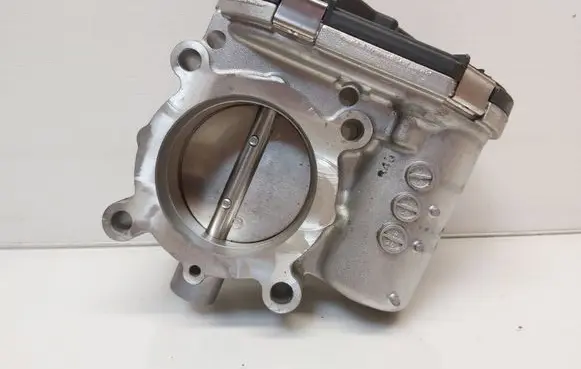 Mercedes-Benz GLC X253 C253 Engine shut-off valve A2701410025