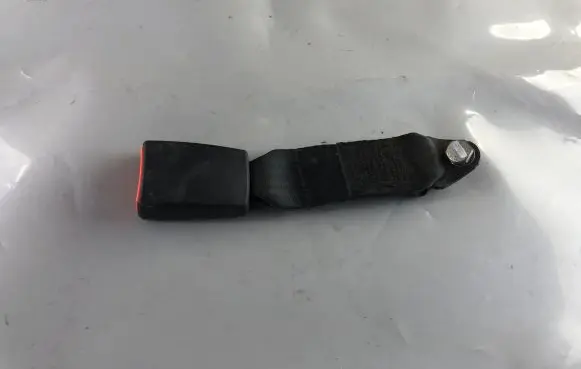 Mitsubishi Pajero Pinin Rear seatbelt buckle