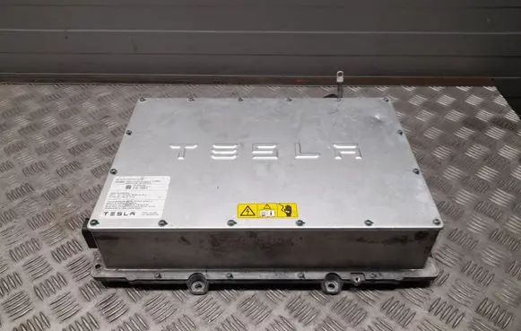 Tesla Model S Voltage converter inverter 600927800F 100853100C