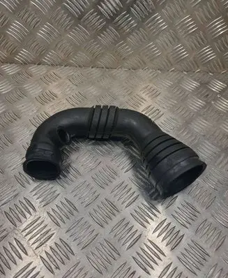 Air intake hose/pipe