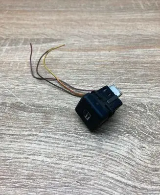 BMW 5 E39 Central locking switch button 8360828 WITHPLUG