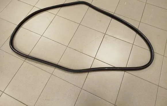 Opel Grandland X Front door rubber seal 9811537480