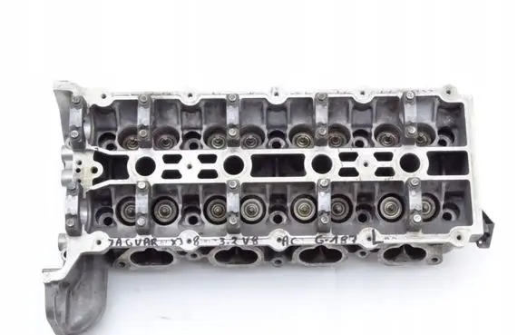 Jaguar XJ X308 Engine head 96JV-6C90-AF