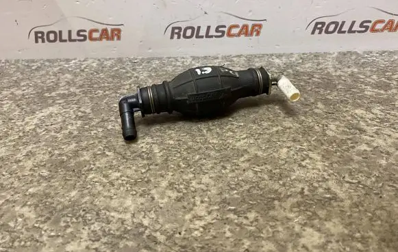 Volvo S40, V40 Mechanical fuel pump 
