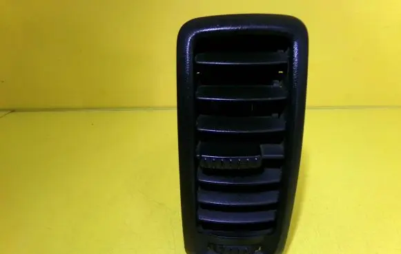 Renault Trafic II (X83) Dashboard side air vent grill/cover trim 7538 136S150