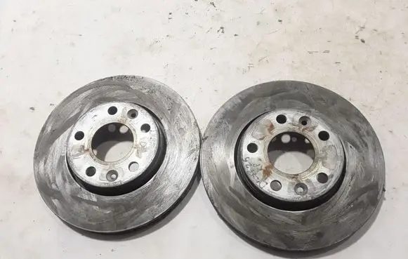 Dacia Duster Front brake disc 402069741R