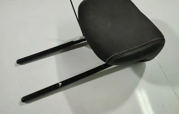 Renault Laguna III Front seat headrest 