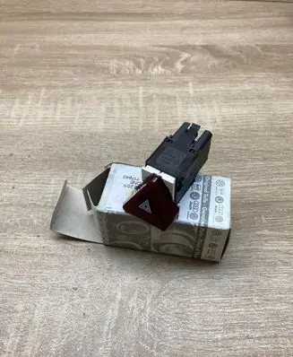 Volkswagen Caddy Hazard light switch 1T0953509B