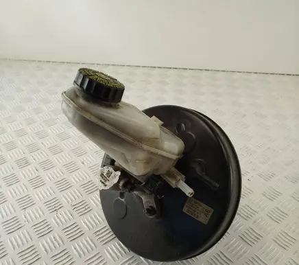 Toyota Auris E180 Brake booster 4720002F30B