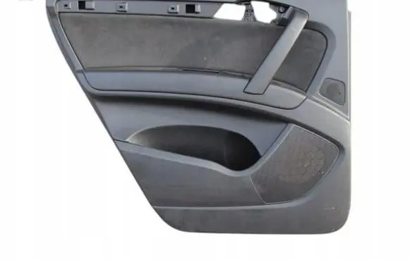 Audi Q7 4L Rear door card panel trim