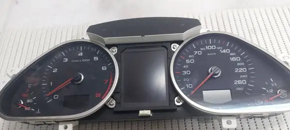 Audi A6 S6 C6 4F Speedometer (instrument cluster) 4F0920933N