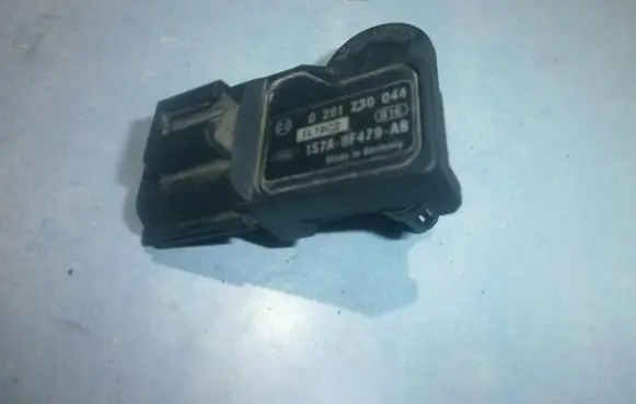 Ford Mondeo MK II Air pressure sensor 0261230044 1l19c2