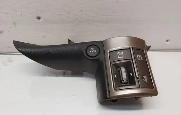 Lexus GX J150 Steering wheel buttons/switches 