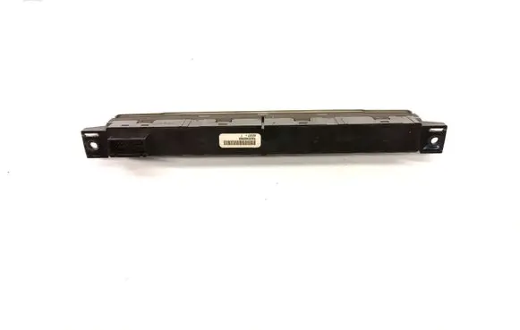 Land Rover Discovery 3 - LR3 Hazard light switch YUL500400WUX 0412171