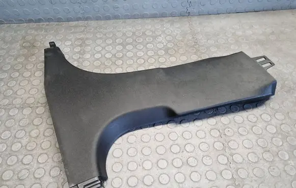 BMW i4 (B) pillar trim (bottom) 7490760