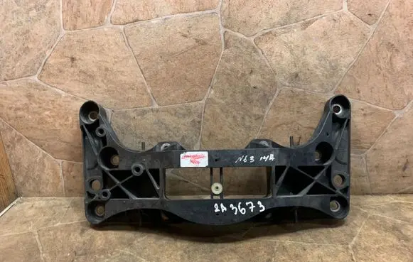 BMW 5 F10 F11 Gearbox mounting bracket 6788568