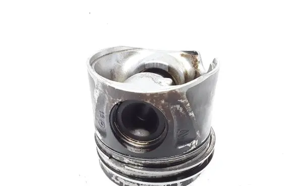 Mercedes-Benz C W204 Piston 8349F