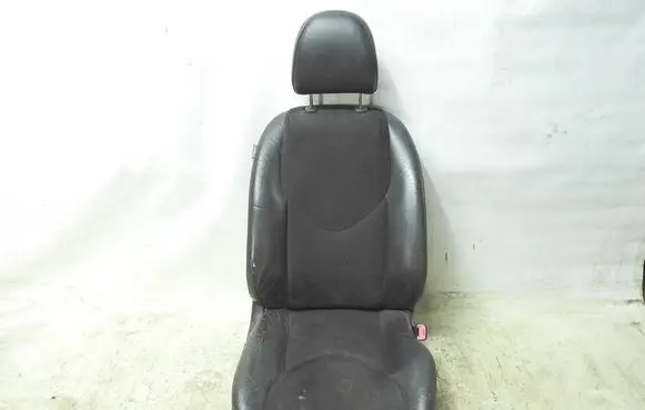 Toyota RAV 4 (XA30) Front passenger seat 