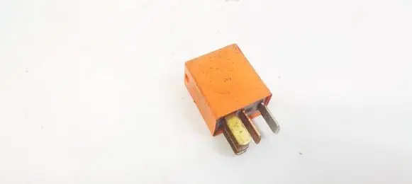 Toyota Corolla Verso AR10 Other relay 0332207312