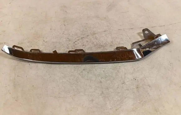 Mercedes-Benz E W212 Front bumper splitter molding A2128852774