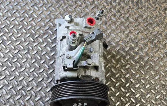 Ram 1500 Air conditioning (A/C) compressor (pump) P68320915AA 68320915AA