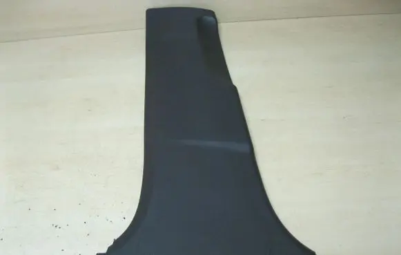 (B) pillar trim (bottom)