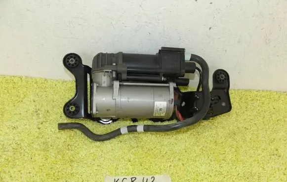 BMW X5 F15 Air suspension compressor/pump 6875177 37206875177