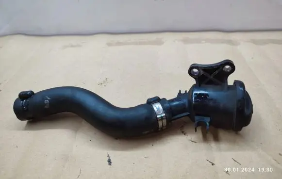 Peugeot 4007 Oil fill pipe 9685025880