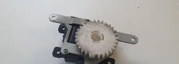 Toyota RAV 4 (XA30) A/C air flow flap actuator/motor 
