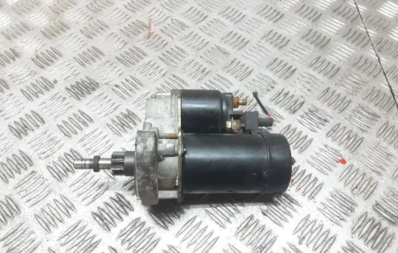 Volkswagen Golf IV Starter motor
