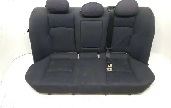 Mercedes-Benz C W203 Second row seats 