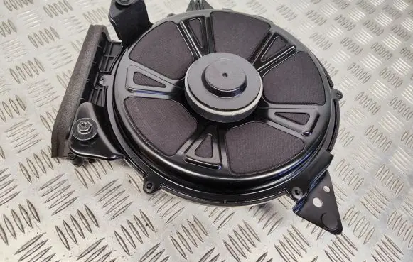 Volvo XC60 Subwoofer speaker 32212620