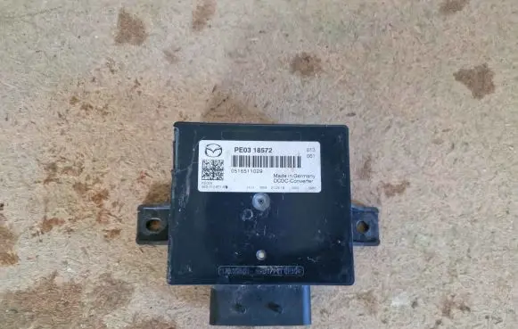 Mazda 3 II Other control units/modules PE0318572