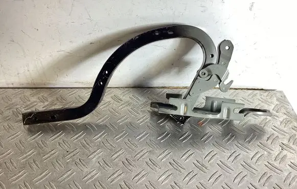 Lexus GS 250 350 300H 450H Tailgate/trunk/boot hinge