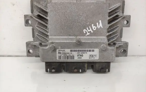 Ford Fiesta Engine control unit/module 8V2112A650TG