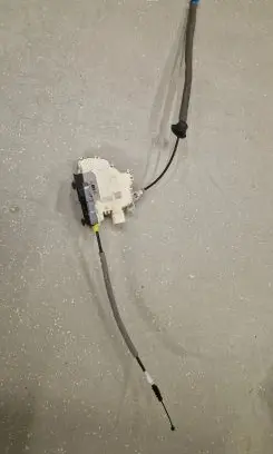 Audi Q7 4M Rear door lock 4G0839016D
