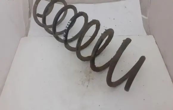 Volvo S70 V70 V70 XC Front coil spring 3546640 3546642
