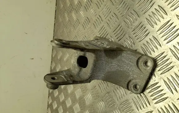Nissan Leaf I (ZE0) Engine mounting bracket GRR