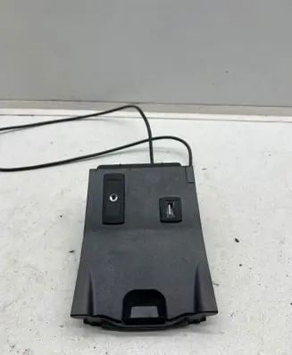 Mercedes-Benz A W176 USB socket connector A2468230411