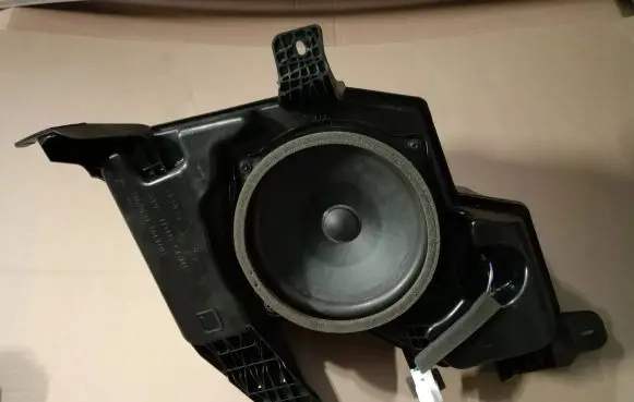 KIA Niro Subwoofer speaker 96380q4100