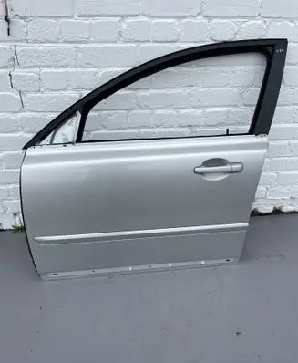 Volvo V50 Front door