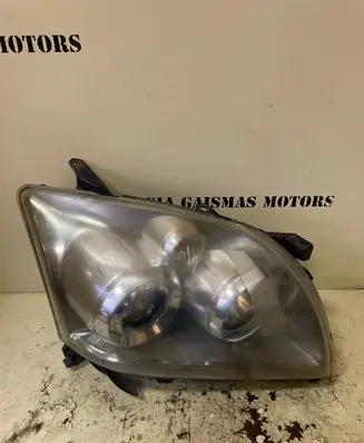 Toyota Avensis T250 Headlight/headlamp