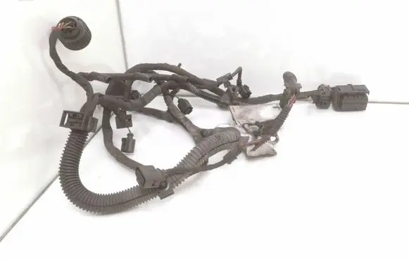Volkswagen PASSAT B6 Engine installation wiring loom