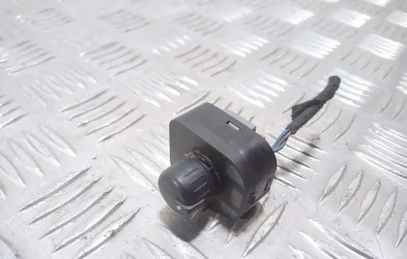 Audi A4 S4 B6 8E 8H Wing mirror switch 8E0959565