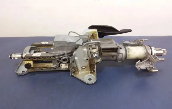 BMW 5 F10 F11 Steering wheel axle 6795346