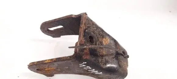 Hyundai i30 Engine mounting bracket 