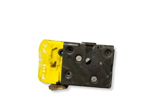 Volvo S60 Front door lock 30663041