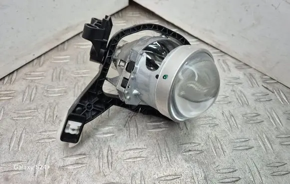 Mercedes-Benz C W204 Headlight part 1305300537 1301329663 1305323125